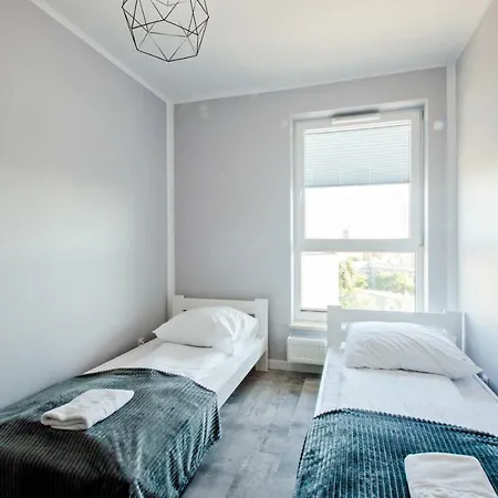 2 Bedroom With Balcony 아파트